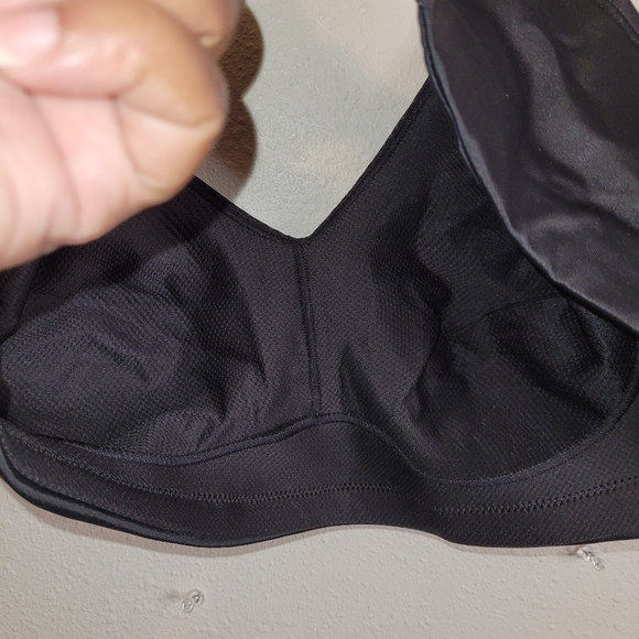 Playtex 18Hour WireFree Bounce Control Support Breathable Cup Bra Black 40D NIP - Picture 13 of 15